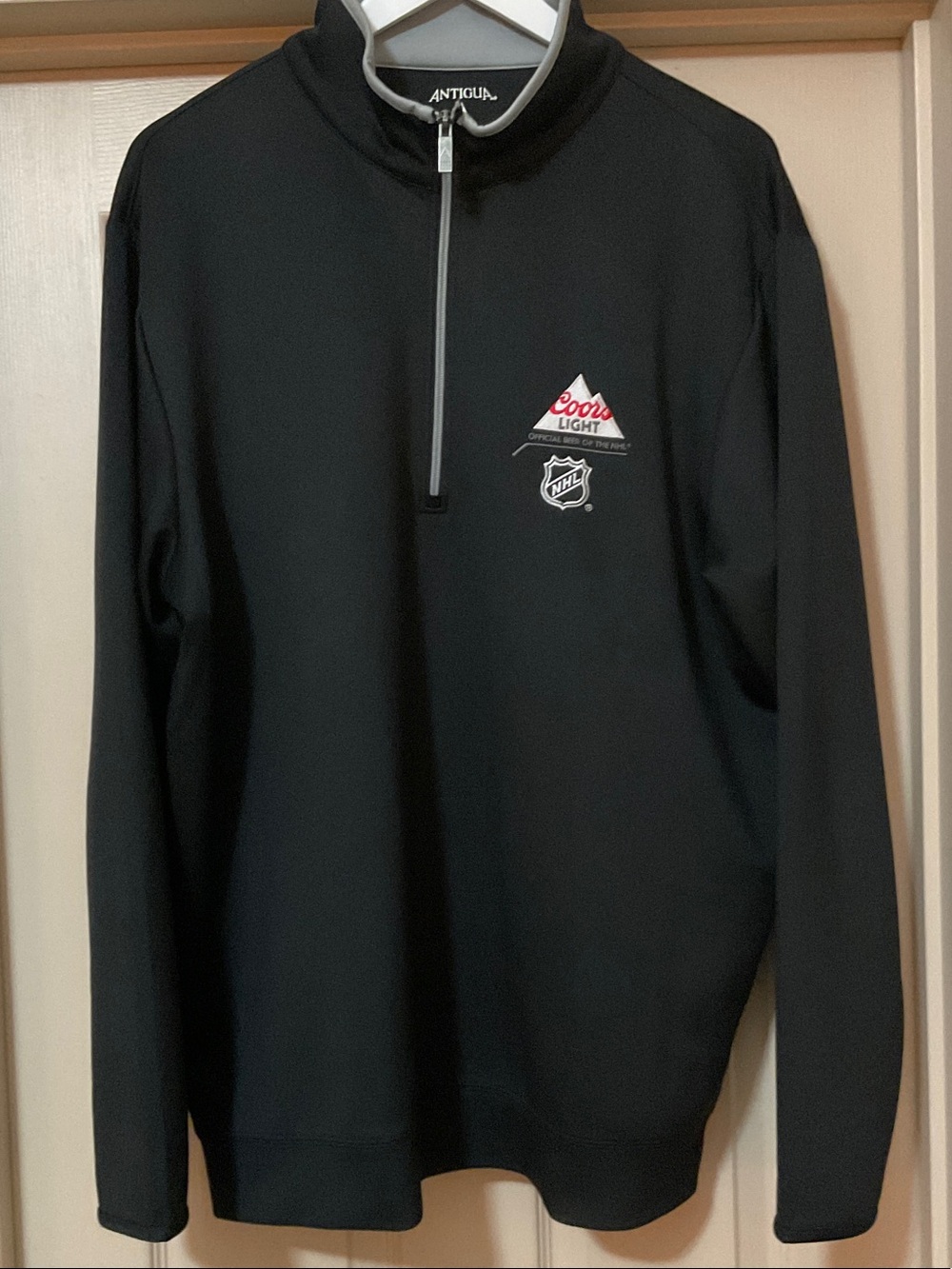 Coors Light/NHL - Antigua Black Men's Quarter-Zip Pullover (Men’s XL)